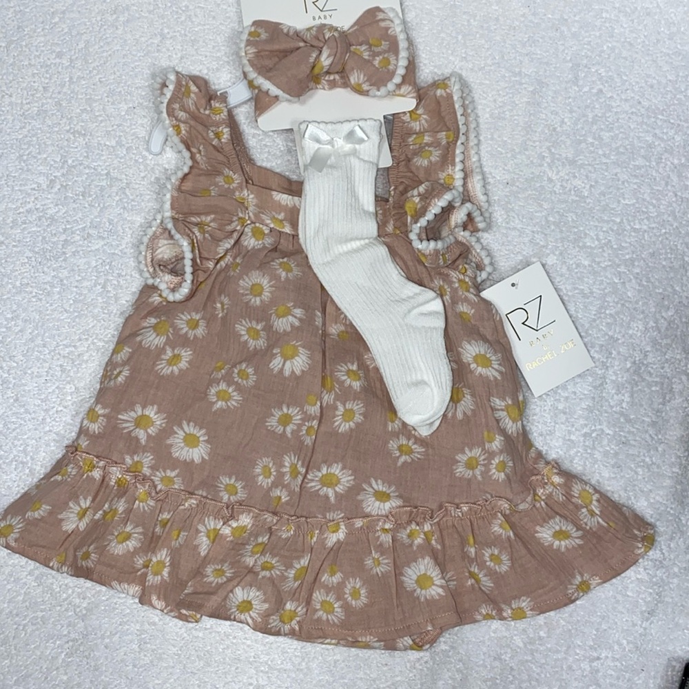 NWT Rachel Zoe 3 pc set headband, dress, knee high socks daisy 12m